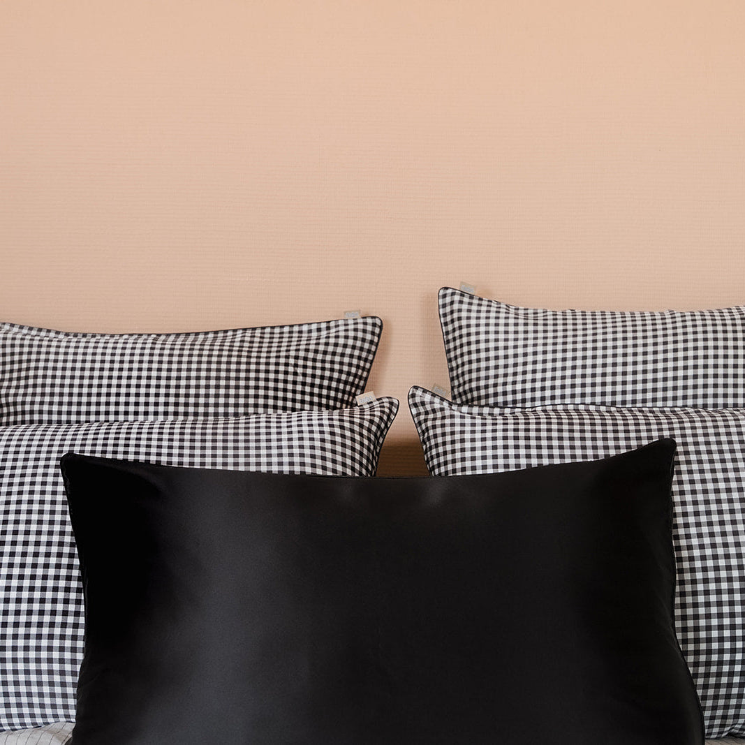 100% Mulberry Silk Pillowcase - Black