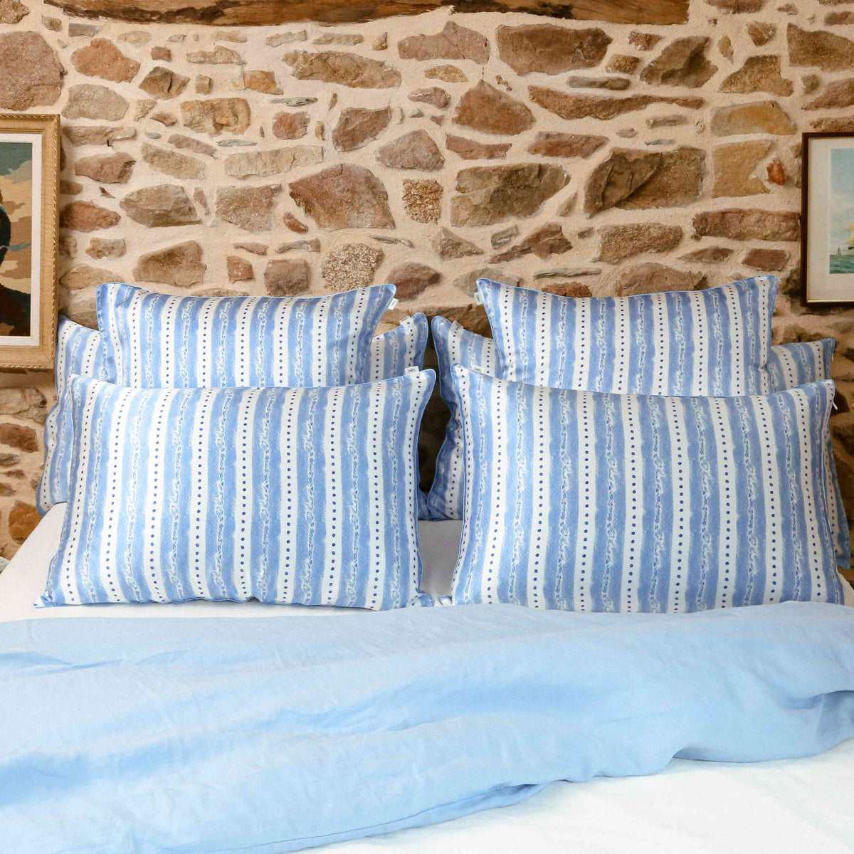 100% Mulberry Silk Pillowcase - Trefoil Leaf