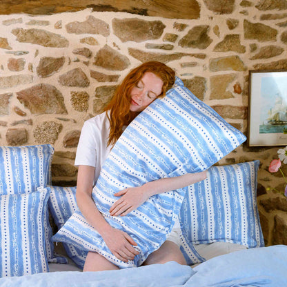 100% Mulberry Silk Pillowcase - Trefoil Leaf